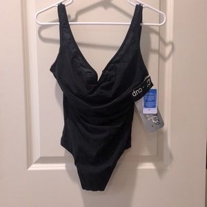 NWT Diva By Rachel Pappo black one piece lovely swimsuit black bow size 8 C cup
